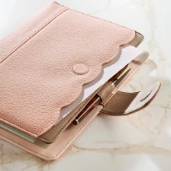 Circa Scalloped Leather Softolio