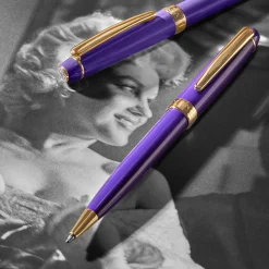 Marilyn Monroe Showgirl Pen